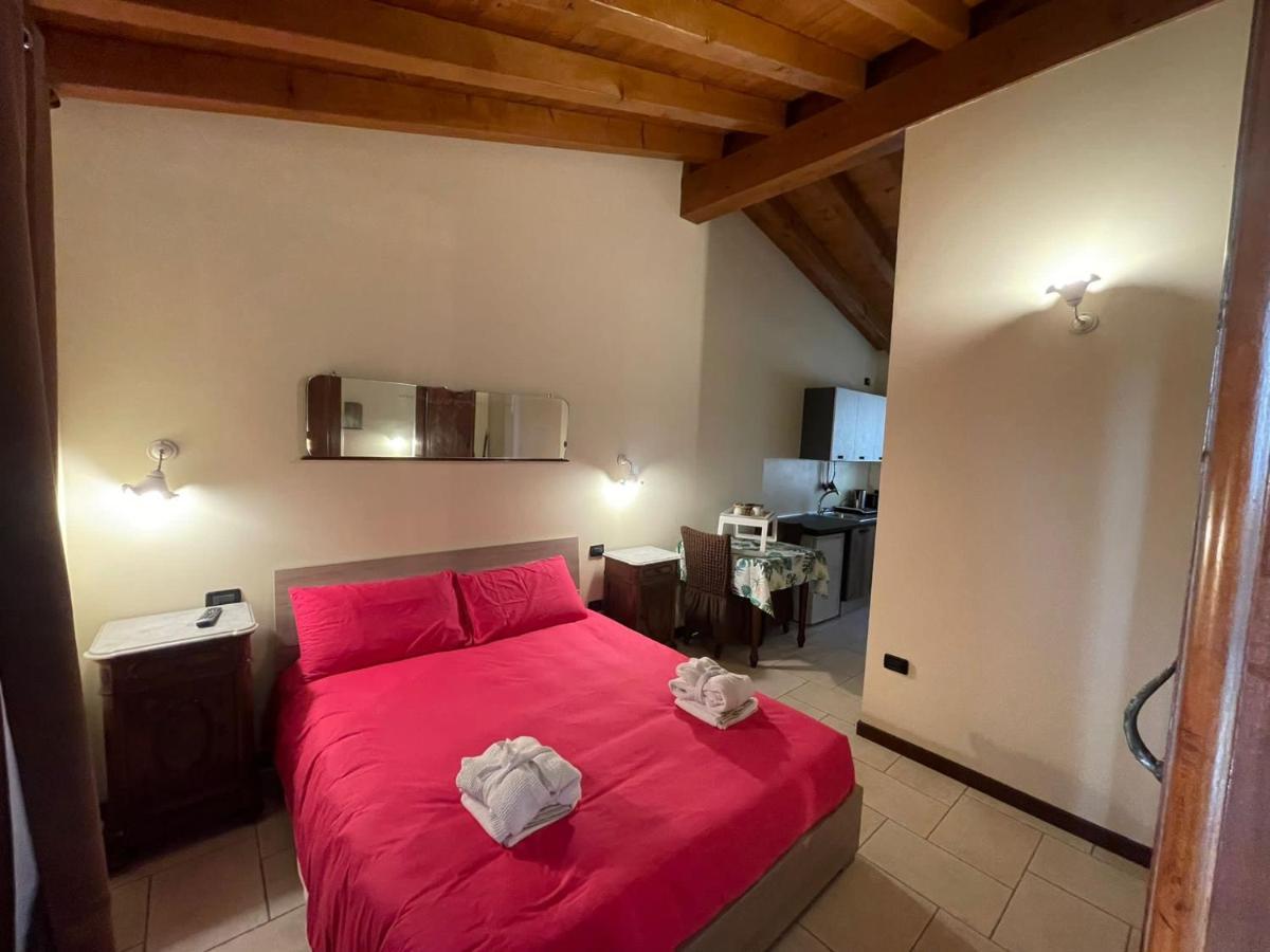 La Fiocchina - Magic Place - Apartments & Studios In Garda Lake - Countryside Farmhouse, Inside The Middle Of The Lake Salò Εξωτερικό φωτογραφία