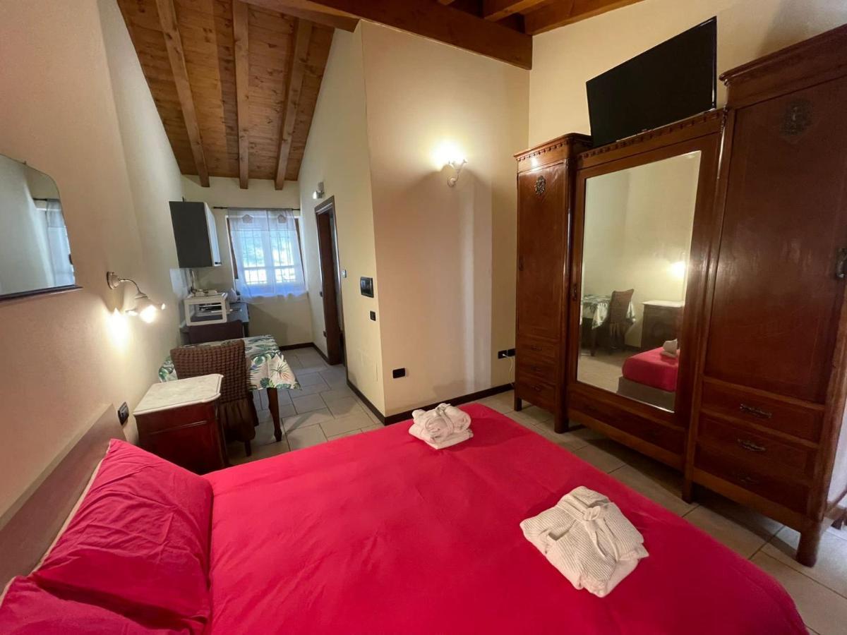 La Fiocchina - Magic Place - Apartments & Studios In Garda Lake - Countryside Farmhouse, Inside The Middle Of The Lake Salò Εξωτερικό φωτογραφία