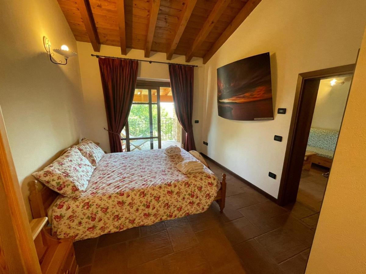 La Fiocchina - Magic Place - Apartments & Studios In Garda Lake - Countryside Farmhouse, Inside The Middle Of The Lake Salò Εξωτερικό φωτογραφία