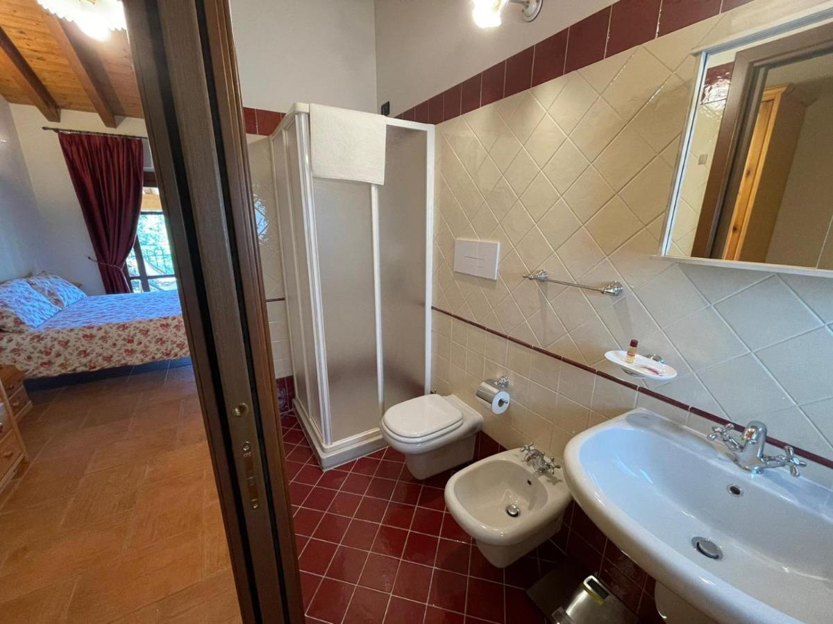 La Fiocchina - Magic Place - Apartments & Studios In Garda Lake - Countryside Farmhouse, Inside The Middle Of The Lake Salò Εξωτερικό φωτογραφία