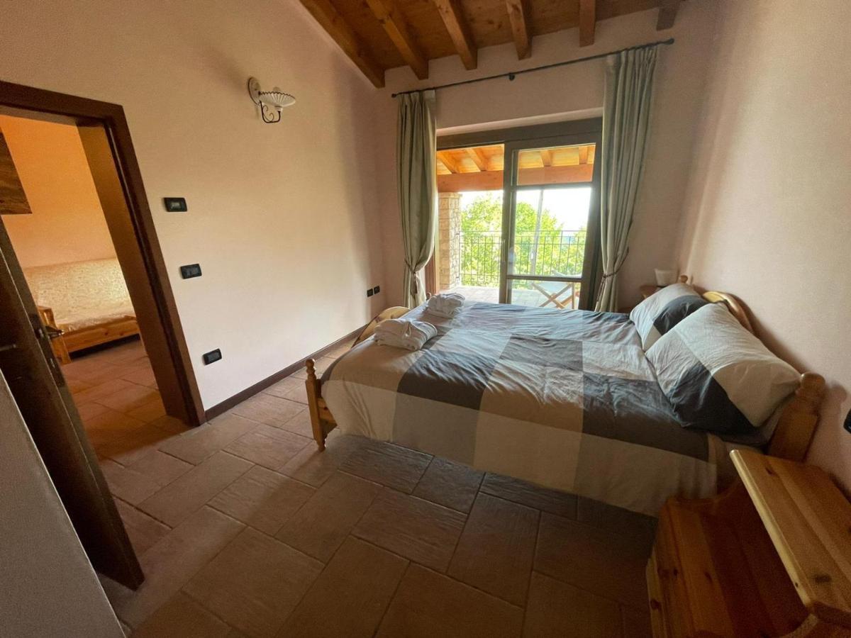 La Fiocchina - Magic Place - Apartments & Studios In Garda Lake - Countryside Farmhouse, Inside The Middle Of The Lake Salò Εξωτερικό φωτογραφία