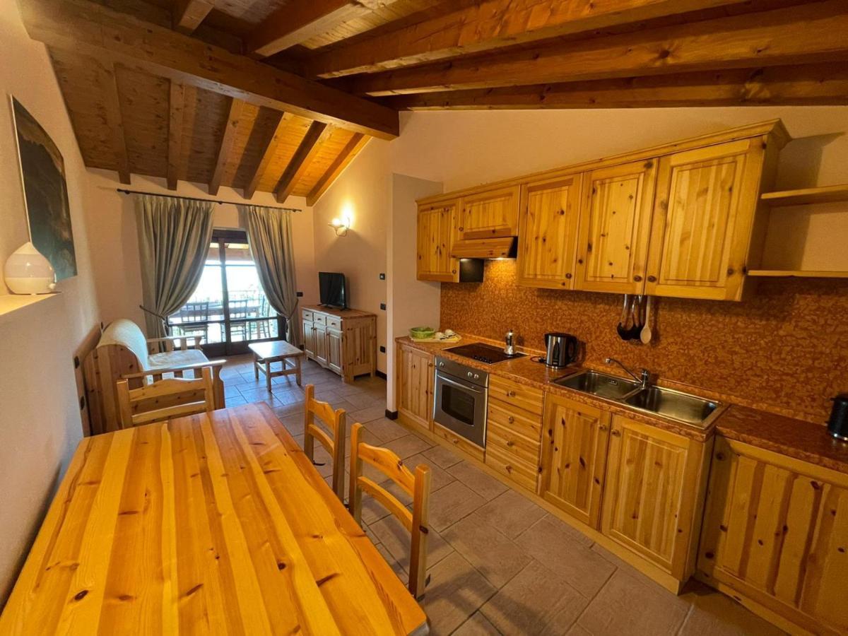 La Fiocchina - Magic Place - Apartments & Studios In Garda Lake - Countryside Farmhouse, Inside The Middle Of The Lake Salò Εξωτερικό φωτογραφία